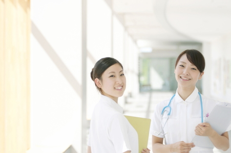 病院で働く人